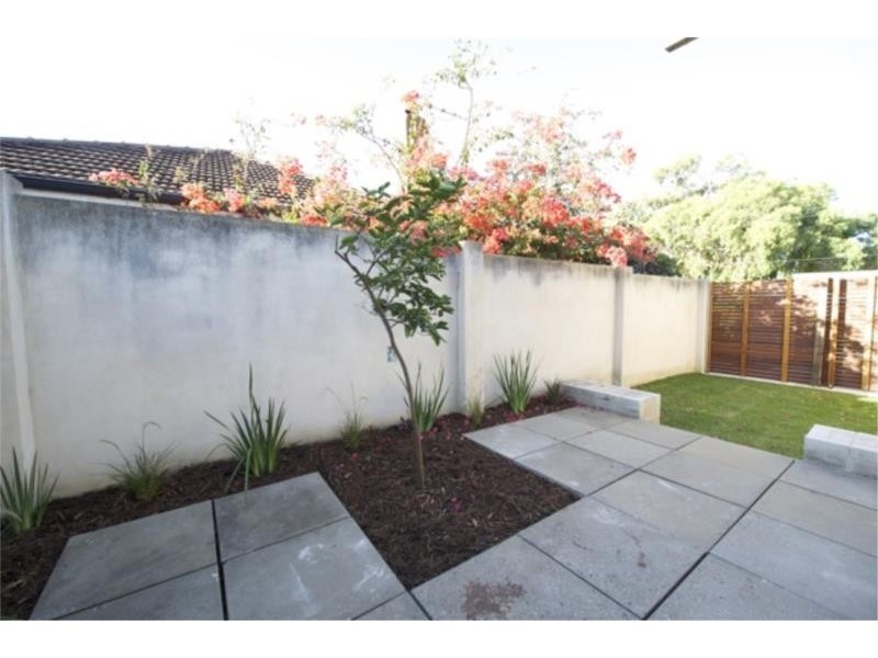 225 Alice Street, Doubleview WA 6018