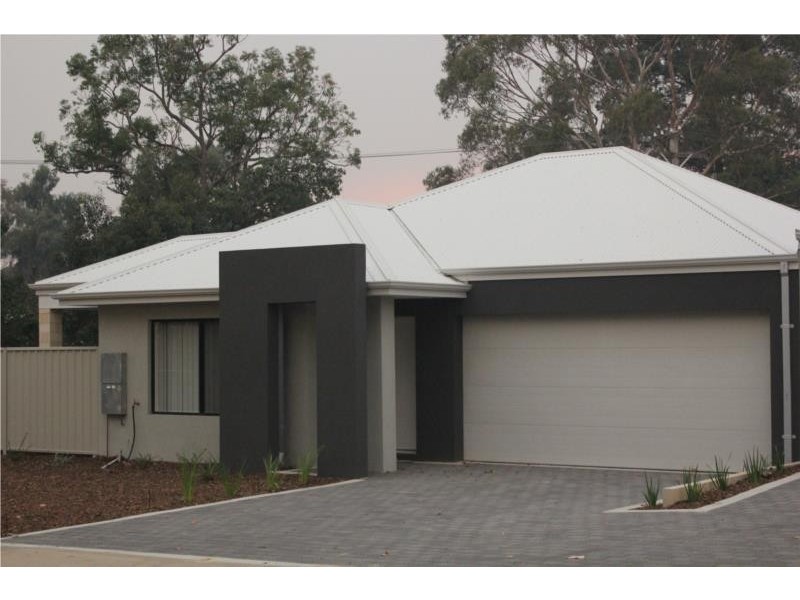 20 Ottaway Street, Kelmscott WA 6111