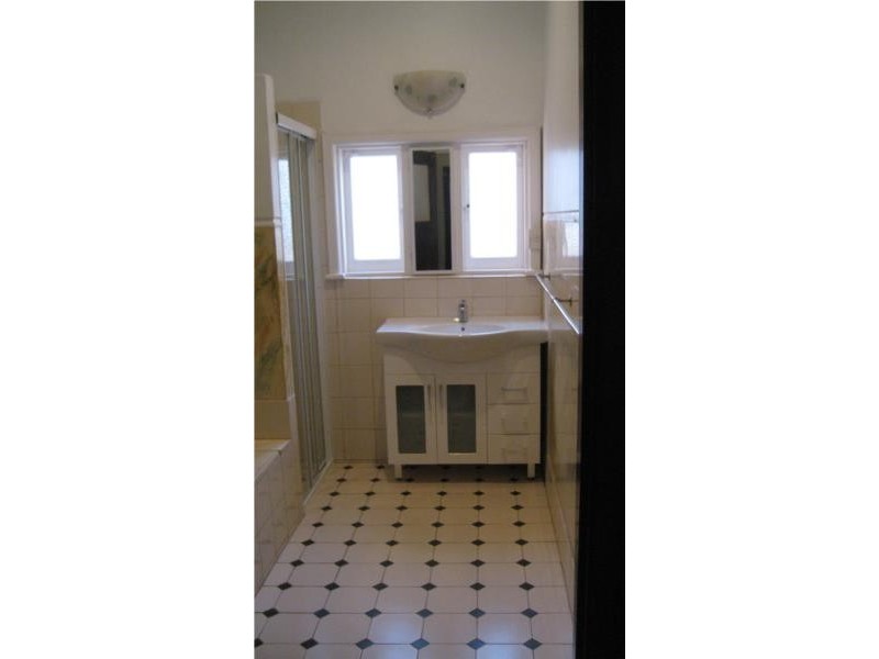 64 Sexton Road, Inglewood WA 6052