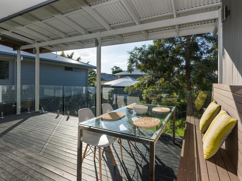 41 Russell Avenue, Norman Park QLD 4170