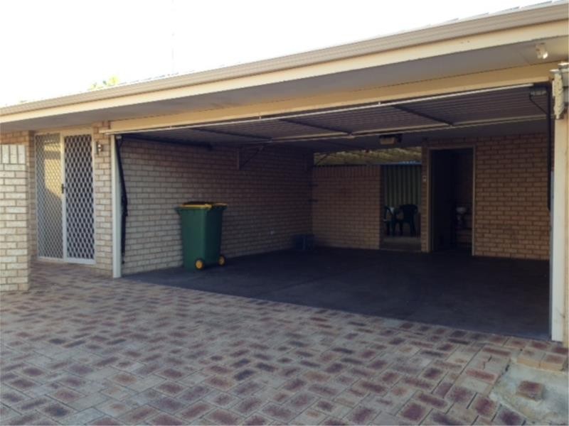 2/15 Hazel Street, Como WA 6152