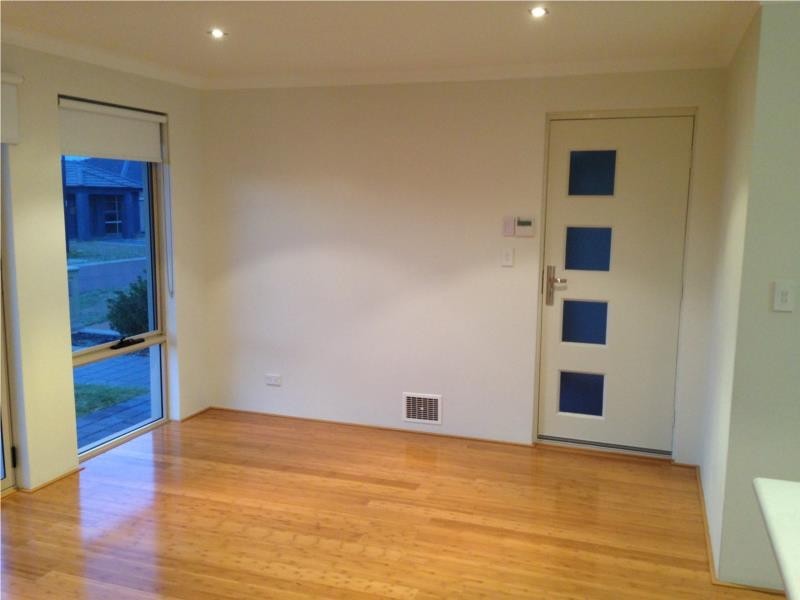 11B Teocote Crescent, Aubin Grove WA 6164