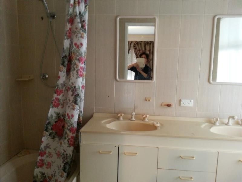 696 Beach Road, Hamersley WA 6022