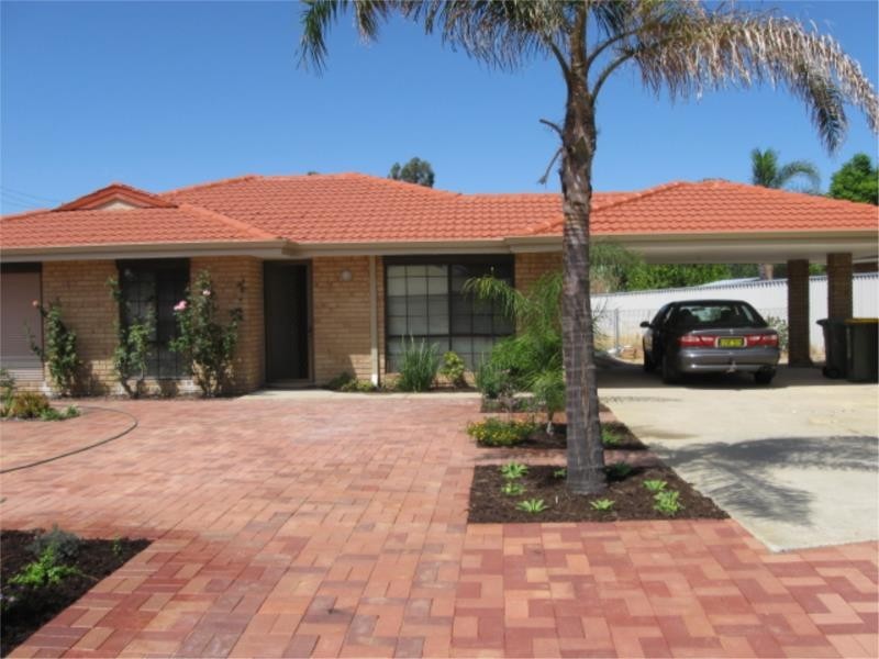 Marangaroo WA 6064