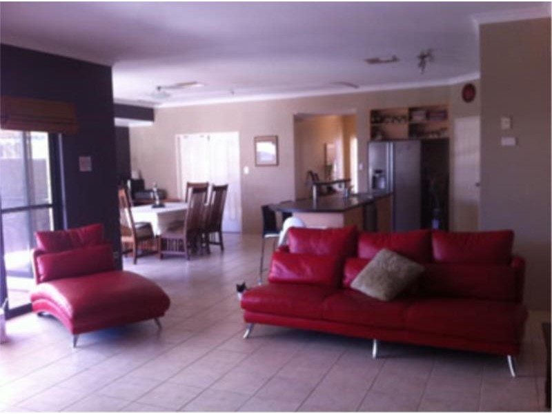 149 St Stephens Crescent, Tapping WA 6065