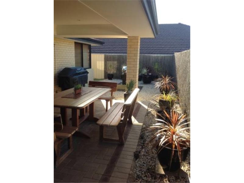 149 St Stephens Crescent, Tapping WA 6065