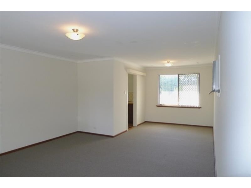 25 CUMBERLAND WAY, Bassendean WA 6054