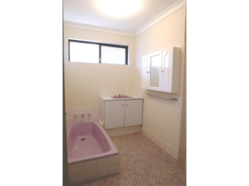 25 CUMBERLAND WAY, Bassendean WA 6054