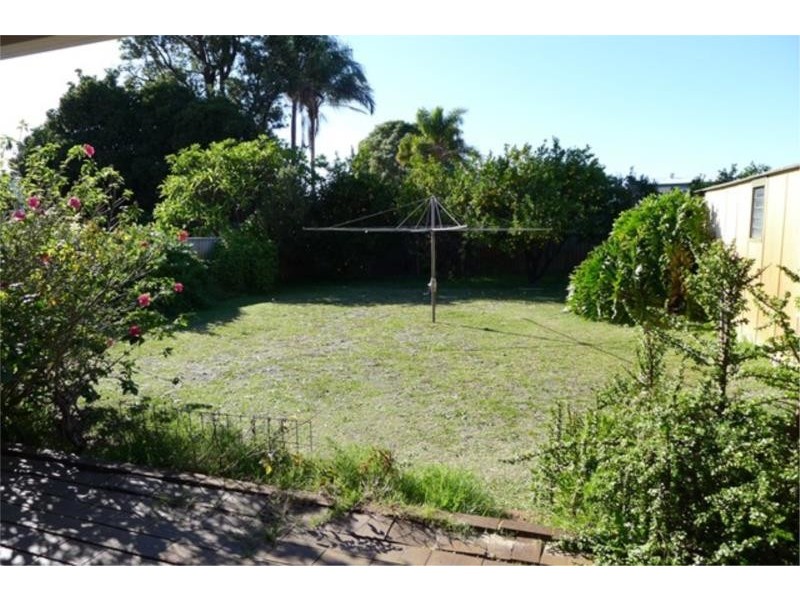 25 CUMBERLAND WAY, Bassendean WA 6054