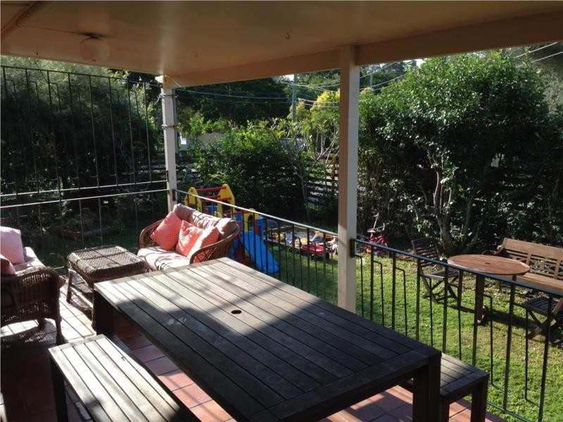 1 Currong Street, Kenmore QLD 4069