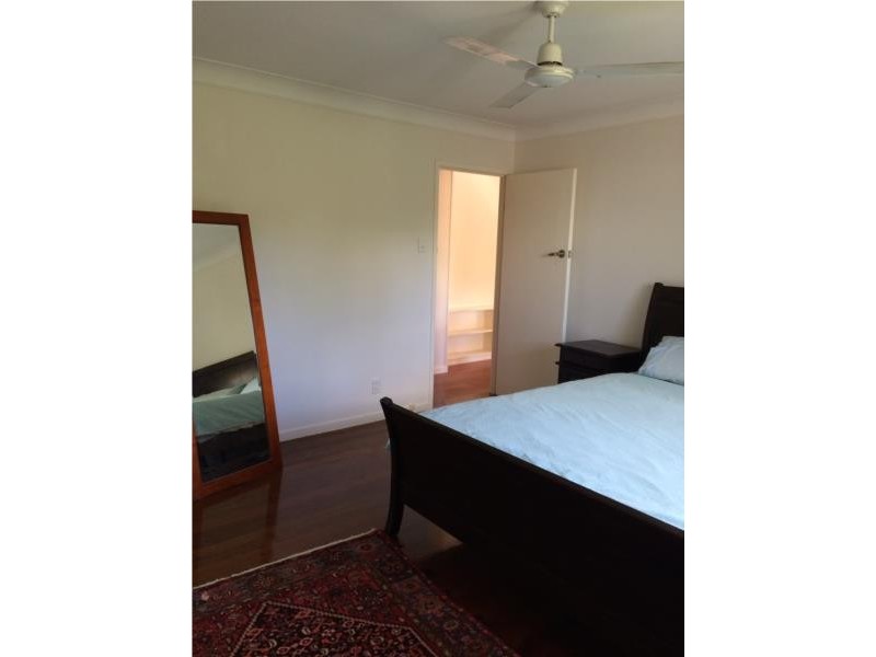 1 Currong Street, Kenmore QLD 4069