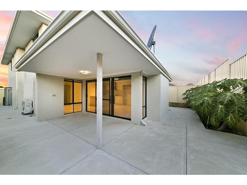 86 Bethwyn Circuit, Madeley WA 6065