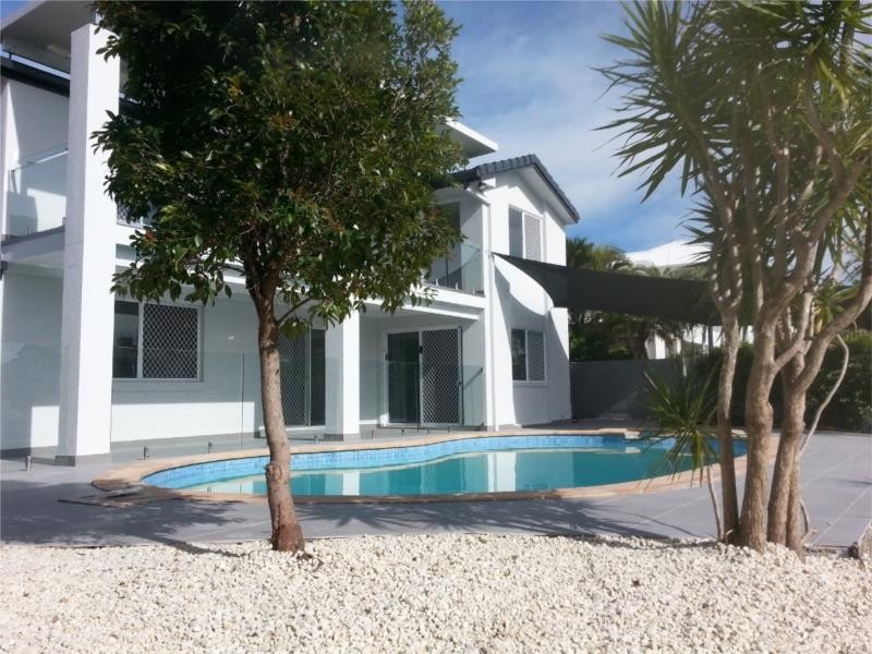 154 Sundance Way, Runaway Bay QLD 4216