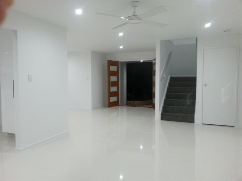 154 Sundance Way, Runaway Bay QLD 4216