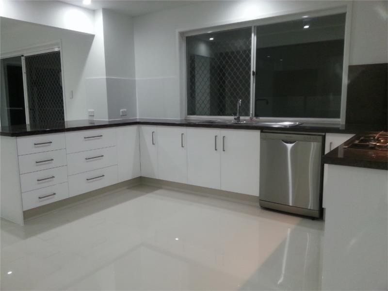 154 Sundance Way, Runaway Bay QLD 4216