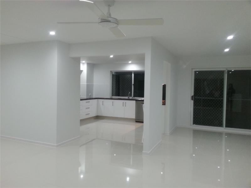 154 Sundance Way, Runaway Bay QLD 4216
