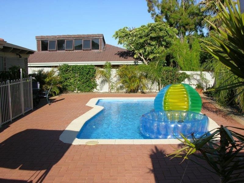 63 Scaphella Avenue, Mullaloo WA 6027