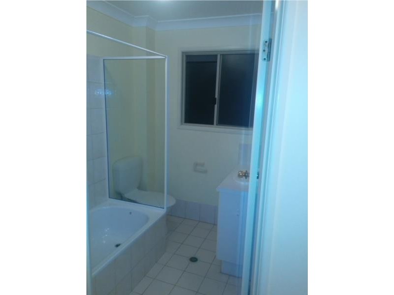 4/197 Juliette Street, Greenslopes QLD 4120