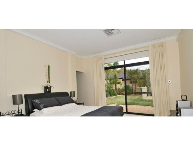 5 Britawast Road, Madora Bay WA 6210