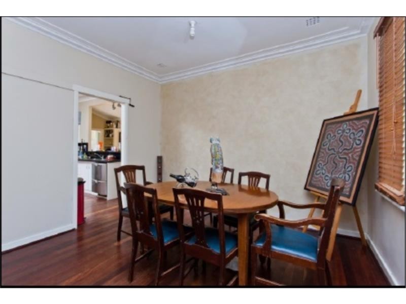 2 Urch Road, Kalamunda WA 6076