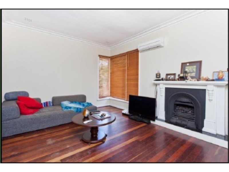 2 Urch Road, Kalamunda WA 6076