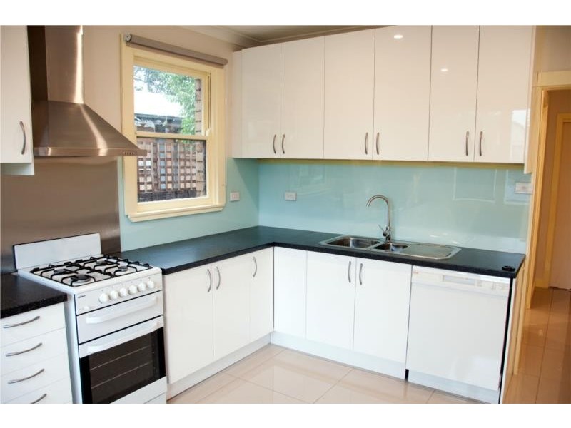 35 MENZIES AVENUE, Dandenong North VIC 3175