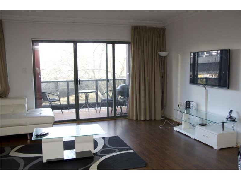 14/110 Mounts Bay Road, Perth WA 6000
