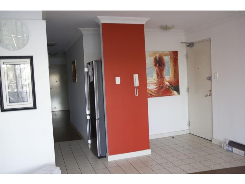 14/110 Mounts Bay Road, Perth WA 6000