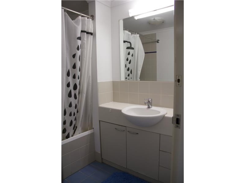 14/110 Mounts Bay Road, Perth WA 6000
