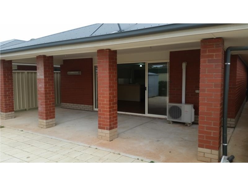 24A The Strand, Brahma Lodge SA 5109