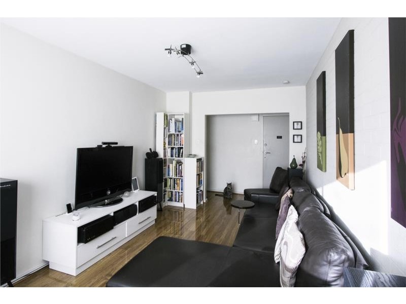1/36 Empire Street, Footscray VIC 3011
