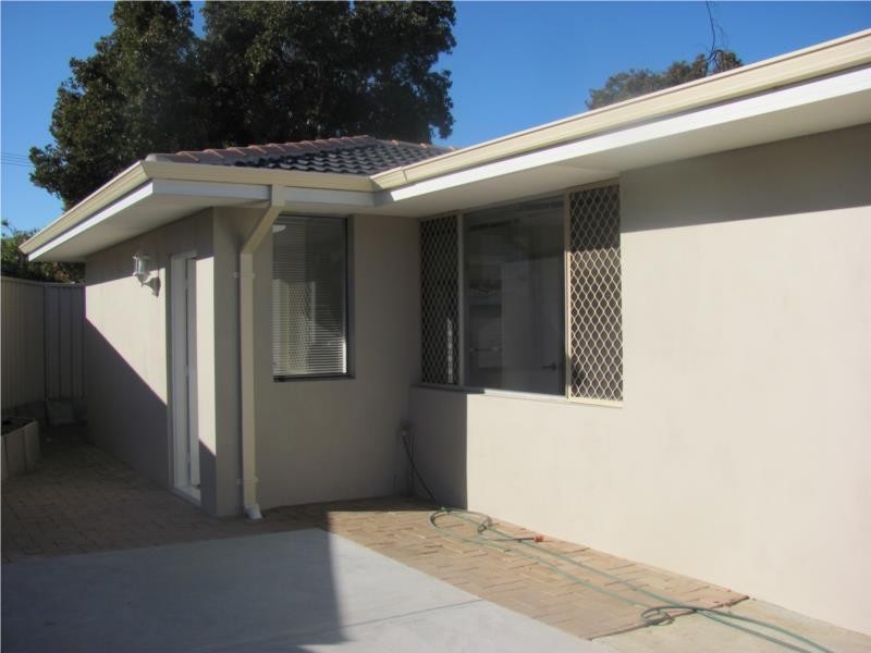 B/6 Cuff Street, Hamersley WA 6022