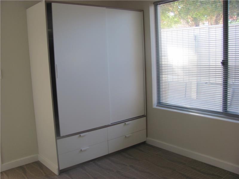 B/6 Cuff Street, Hamersley WA 6022