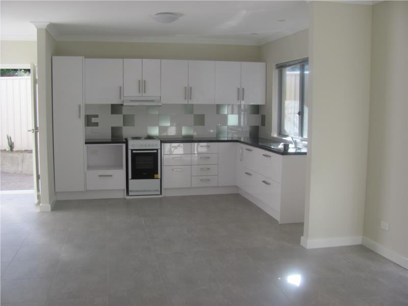 B/6 Cuff Street, Hamersley WA 6022