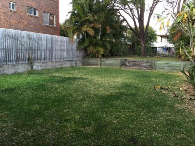 43 Ellis Street, Greenslopes QLD 4120