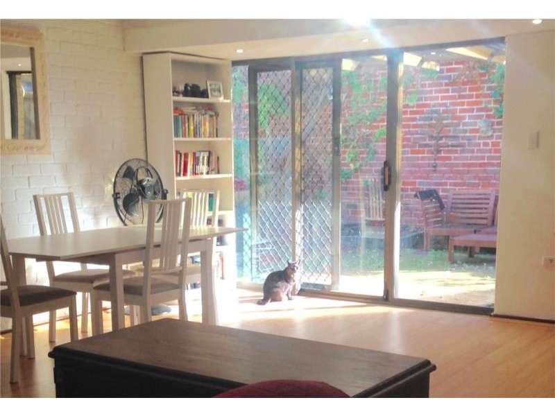 4/133 Fairway, Crawley WA 6009