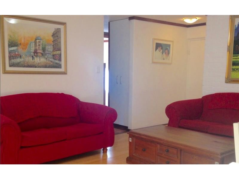 4/133 Fairway, Crawley WA 6009