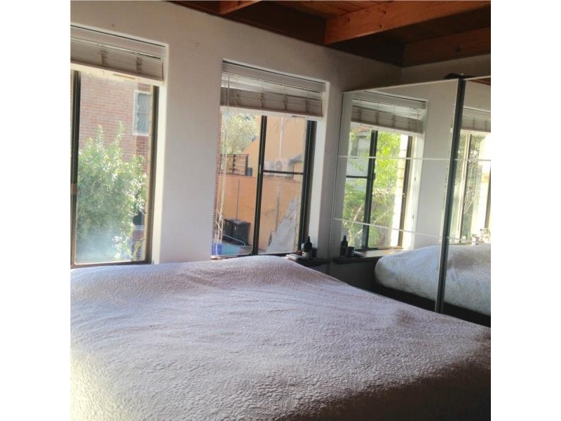 4/133 Fairway, Crawley WA 6009