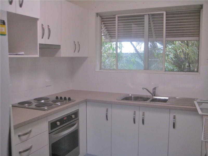 3/9 Robertson Avenue, Greenslopes QLD 4120