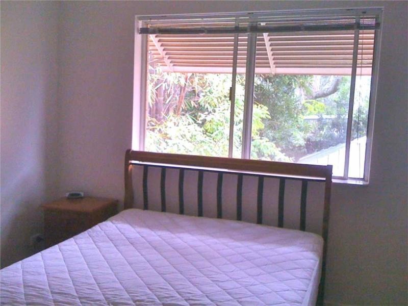 3/9 Robertson Avenue, Greenslopes QLD 4120