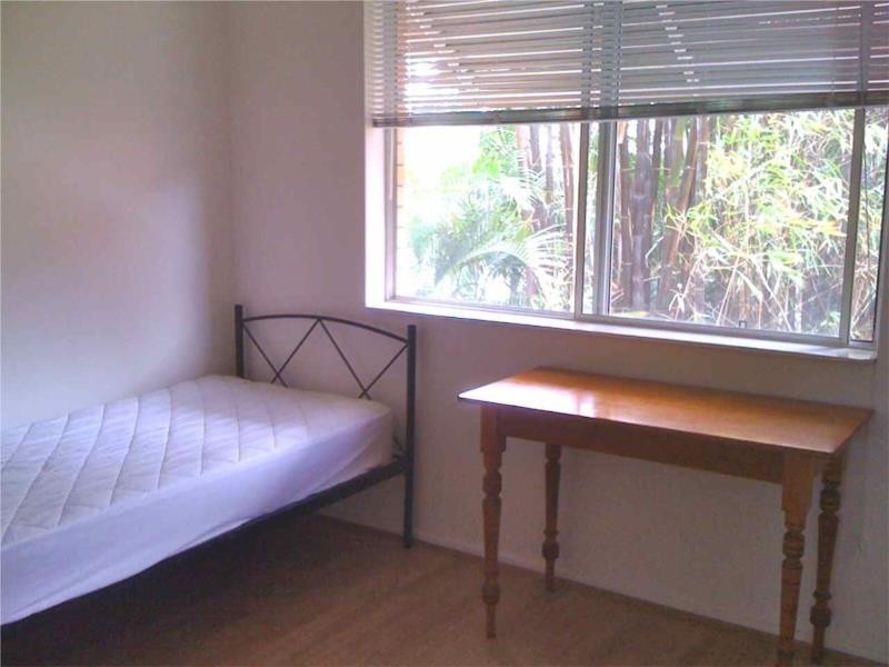 3/9 Robertson Avenue, Greenslopes QLD 4120