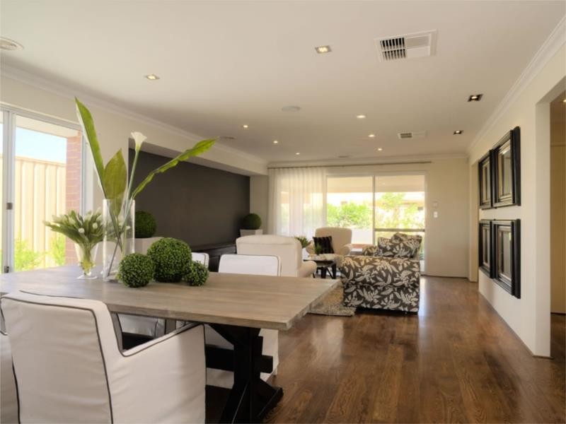 8 Malvern Road, Butler WA 6036