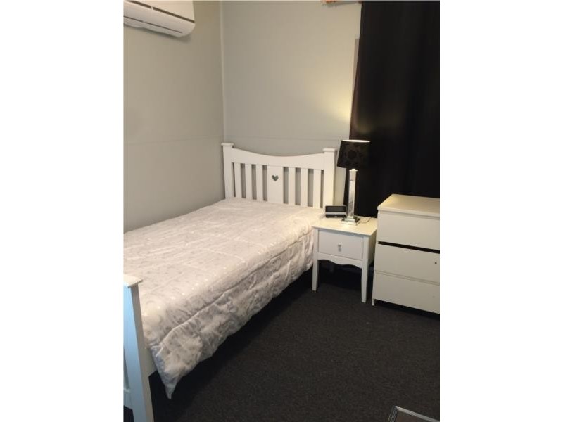 Gladstone Park VIC 3043