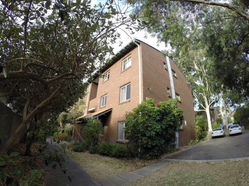 1/200 Railway Parade, West Leederville WA 6007