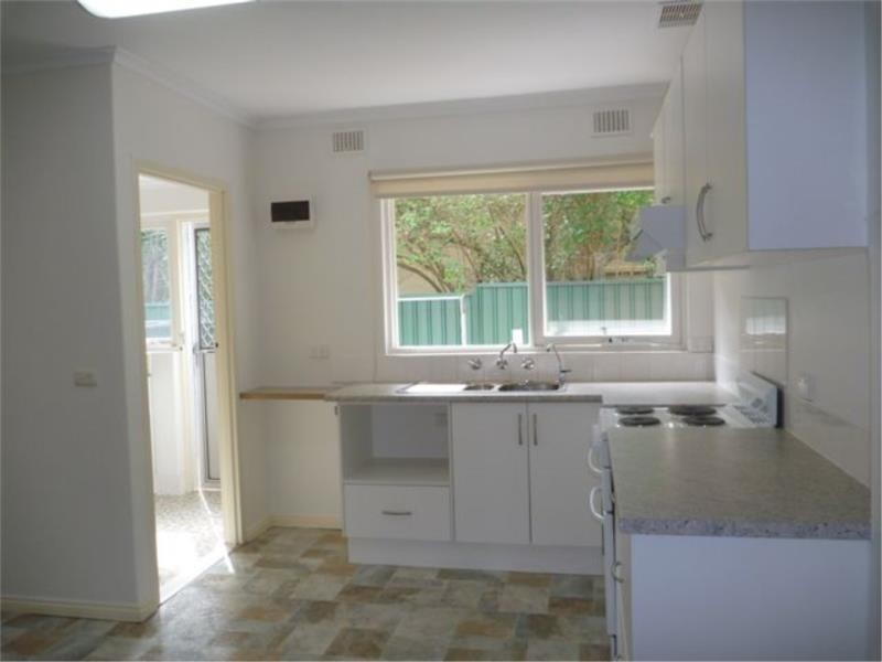 2/10 Peroomba Avenue, Kensington Gardens SA 5068