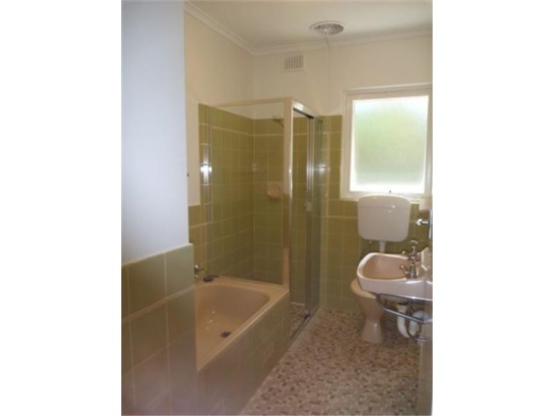 2/10 Peroomba Avenue, Kensington Gardens SA 5068