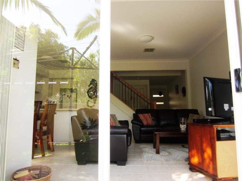 2/30 Primary School Court, Maroochydore QLD 4558