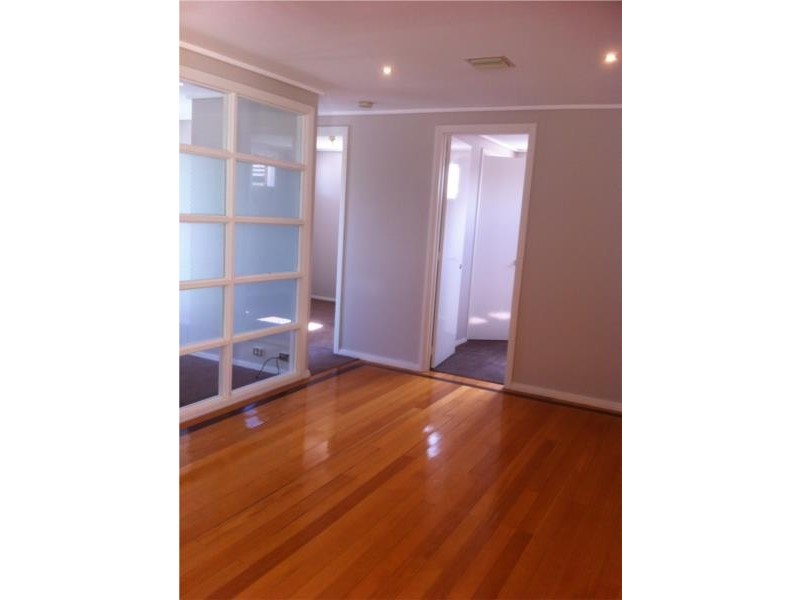 2/80 Howlett Street, Kensington VIC 3031