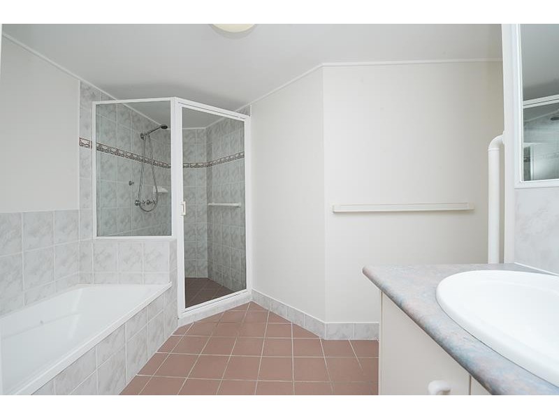 4/35 Canberra Terrace, Kings Beach QLD 4551