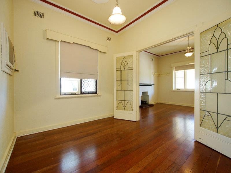 48 Robert street, Como WA 6152